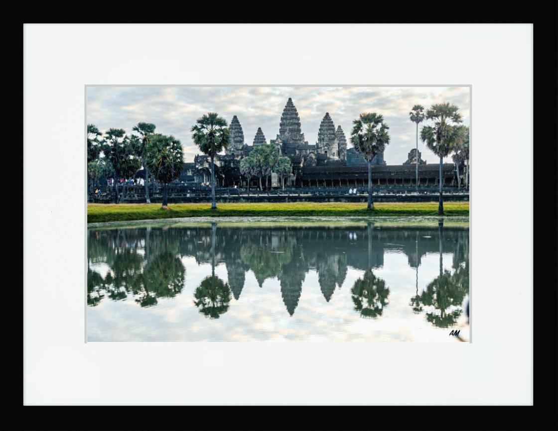 Angkor Wat reflection at sunrise in northern lotus pond - Angkor Wat photography guide